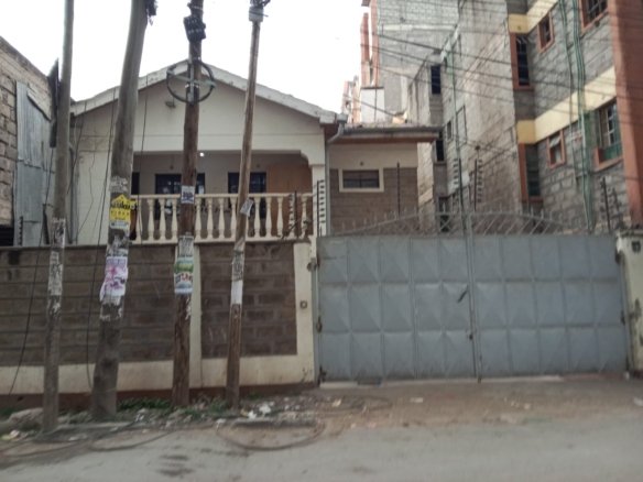 Stunning 5-Bedroom House for Sale in Tassia (Kwa Ndege)